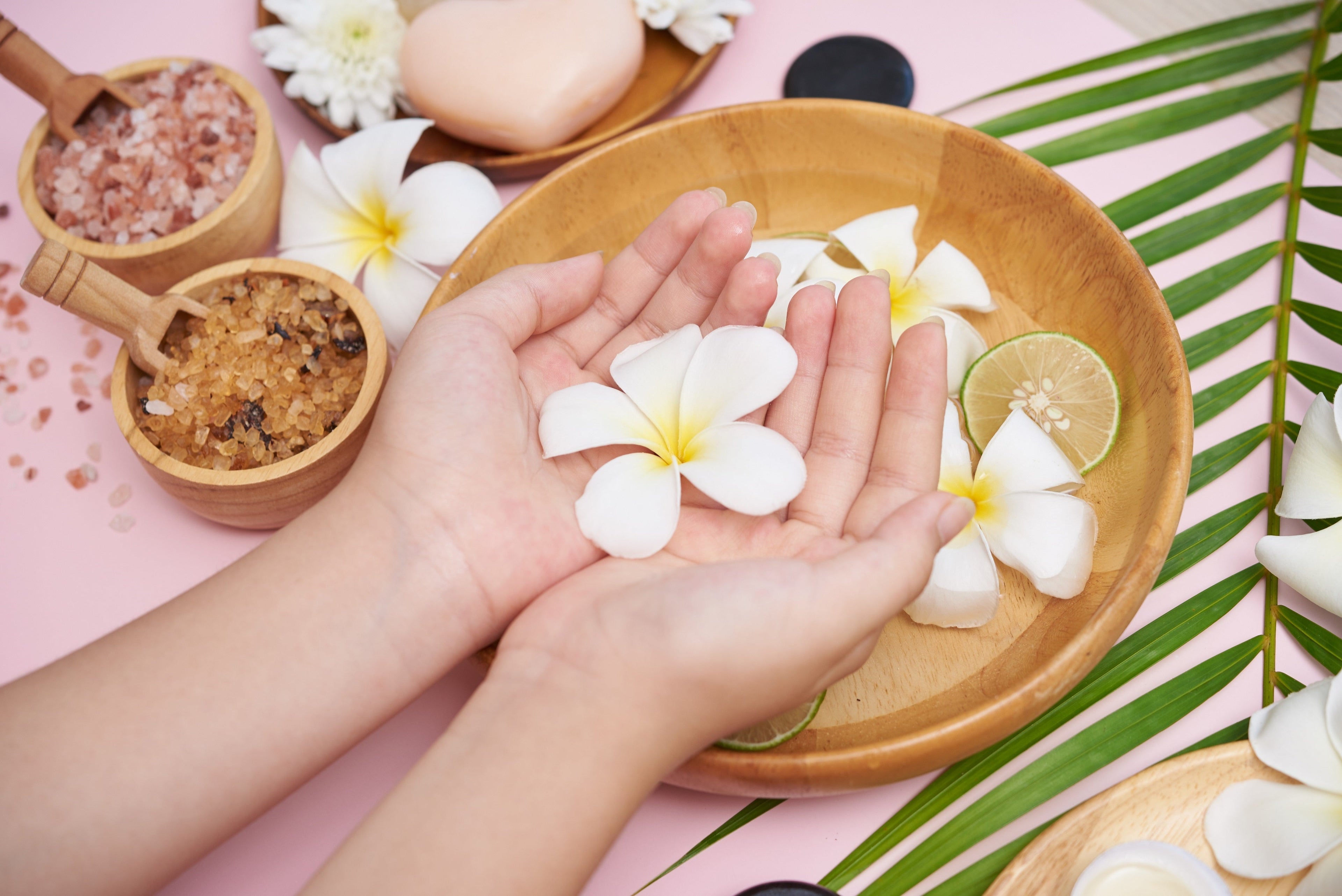 10 Proven Benefits of Natural Body Oils for Healthier Skin