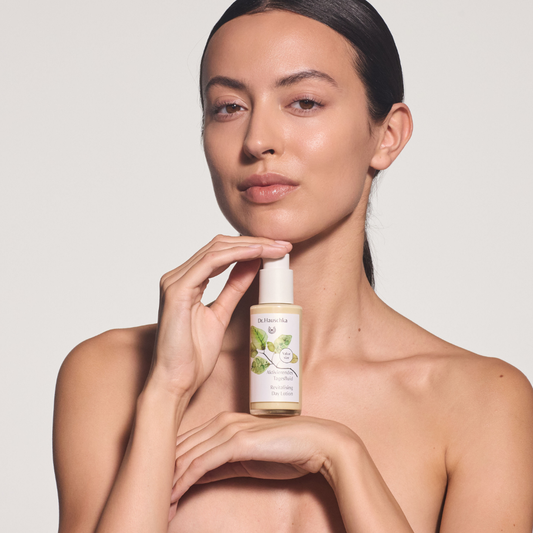 Limited Edition Spring Collection Revitalising Day Lotion + FREE Night Serum 2.5ML