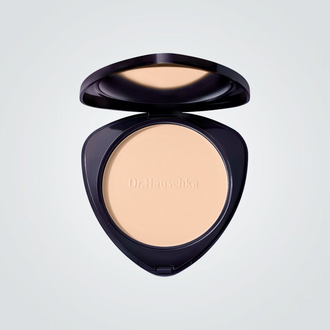 Compact Powder 00 Translucent 8g | Dr Hauschka Natural Make Up